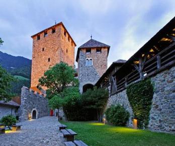 Schloss Tirol