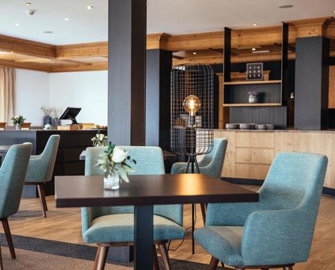 Welcome to Hotel Hilburger!