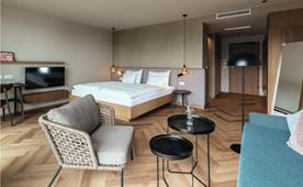 Suite Panorama with Wooden Floor